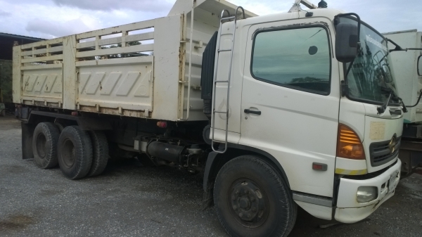 10ล้อดั้มFM1J 260แรง ปี*50 สวย..รถห้างแท้ เดิมบาง มีระบบลาก ยางสวย เล่มพร้อม..