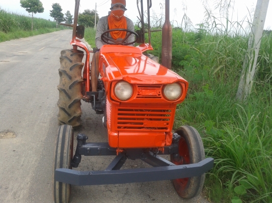 รถไถคูโบต้า L2201 พร้อมใช้งาน ราคานี้ ต่อลองได้ครับ