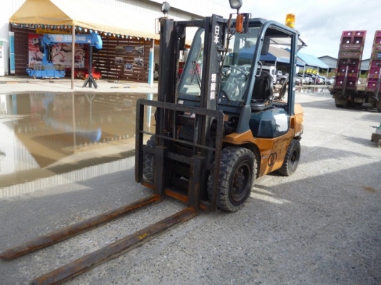 ขายรถฟอรค์ลิฟต์ TOYOTA รุ่น7  3 ตัน นำเข้าจากญี่ปุ่น