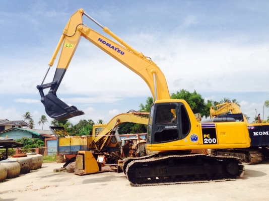 ขายรถแมคโครPC200-6 สภาพพร้อมใช้ ไฟฟ้าครบ สนใจติดต่อ คุณบอย085-156-2314 ขายรถแมคโครPC200-6 สภาพพร้อมใช้ ไฟฟ้าครบ สนใจติดต่อ คุณบอย085-156-2314