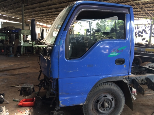 ขายหัวเก๋งอีซูซุ NKR การ์ตูน หัวเก่ายกลง ขายถูกตามสภาพ จาก55,000 ลดเหลือ 48,000