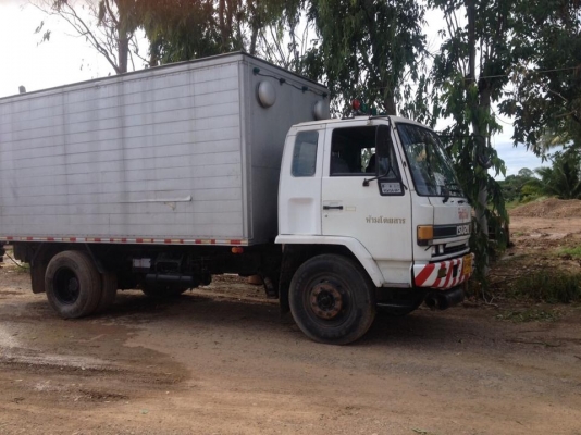 รถ 6 ล้อ ISUZU ROCKY สภาพดี เครื่องแห้ง