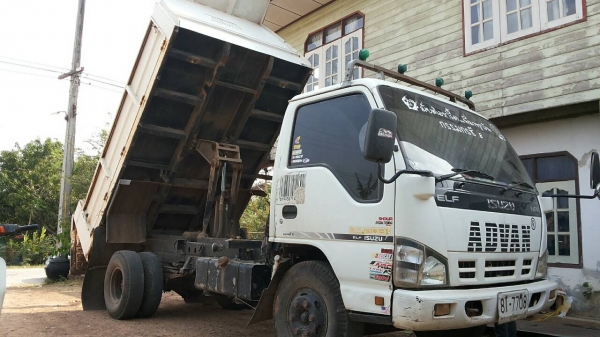 ขาย อีซูซุดัมพ์5คิว ตาเพชร ห้างแท้โรงงาน กระบะดัมพ์3มิตร มือเดียวป้ายแดง เครื่องดี แชชซีสวยย เดิมๆๆเครื่องแน่น ภายในสวยแอร์เย็น พร้อมจัดไฟแนนซ์ได้