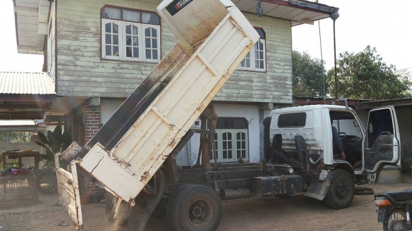 ขาย อีซูซุดัมพ์5คิว ตาเพชร ห้างแท้โรงงาน กระบะดัมพ์3มิตร มือเดียวป้ายแดง เครื่องดี แชชซีสวยย เดิมๆๆเครื่องแน่น ภายในสวยแอร์เย็น พร้อมจัดไฟแนนซ์ได้ ขาย อีซูซุดัมพ์5คิว ตาเพชร ห้างแท้โรงงาน กระบะดัมพ์3มิตร มือเดียวป้ายแดง เครื่องดี แชชซีสวยย เดิมๆๆเครื่องแน่น ภายในสวยแอร์เย็น พร้อมจัดไฟแนนซ์ได้