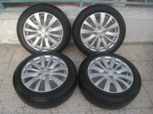 ขายล้อแม็กป้ายแดง suzuki swift 16"x6" et45 4 รู 100 ล้อสภาพใหม่ทุกล้อครับ ยาง bridgestone turanza er300 185/55r16 ยางผลิตสัปดาห์ที่ 44 ปี 13 ตุ่มและสีที่หน้ายางมีทุกเส้นครับ ขายทั้งชุด 11,900 บาทครับ สนใจติดต่อเล็กคลองสามครับ 081-3747940