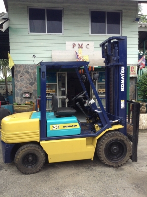 +++ ขายโฟล์คลิฟท์  KOMATSU  FD30-11  ขนาด 3 ตัน  เครื่องยนต์ดีเซล  เสา  4  เมตร  เกียร์ธรรมดา  งา 1,070  มม.  ยางตัน  (พร้อมใช้) *** สนใจโทร. 081-659-7598 ครับ ***