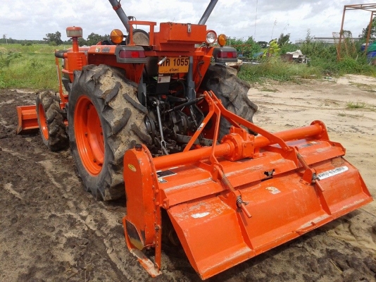 ขายด่วนรถไถนาคูโบต้า L4508 แรงม้า มีภาพวีดีโอ พร้อมอูปกรณ์ 4 รายการ ได้แก่ผานดันหน้า ผานหลังพร้อมครา