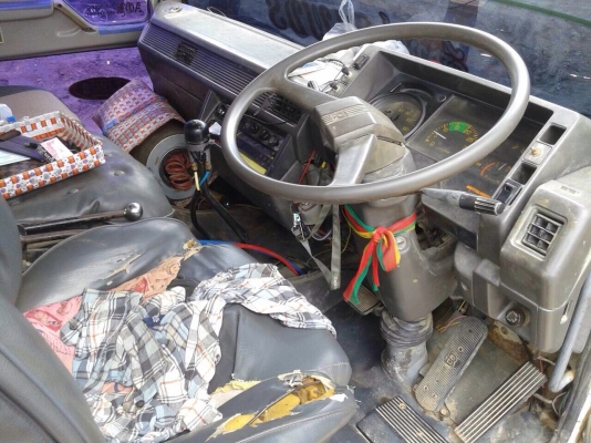 ขายรถบรรทุกสิบล้อดัมพ์ Mitsubishi turbo TF ซีเรียล 3,xxx เครื่องเดิม 6D16 turbo 220 แรง 10 เกียร์ กระบะดัมพ์มิเนียม