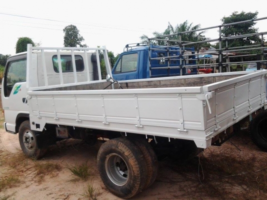 ขายรถ6ล้อ 100แรง ขายรถ6ล้อ 100แรง