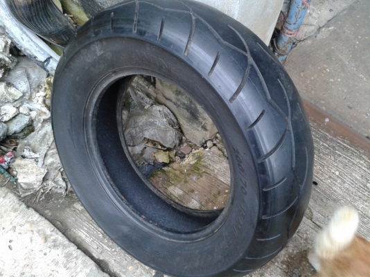 ยาง 200 / 70 /15 สภาพดี
