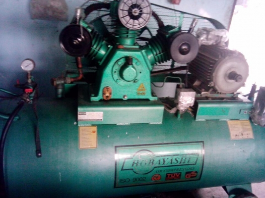 ขายปั้มลม HOBAYASHI มอเตอร์10แรง ไฟ3สาย380v. ถังลมใหญ่600L.หัวปั้มลมยี่ห้อฟูเชงTA100สภาพเมือนใหม่ ราคา35000บ.