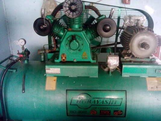 ขายปั้มลม HOBAYASHI มอเตอร์10แรง ไฟ3สาย380v. ถังลมใหญ่600L.หัวปั้มลมยี่ห้อฟูเชงTA100สภาพเมือนใหม่ ราคา35000บ.