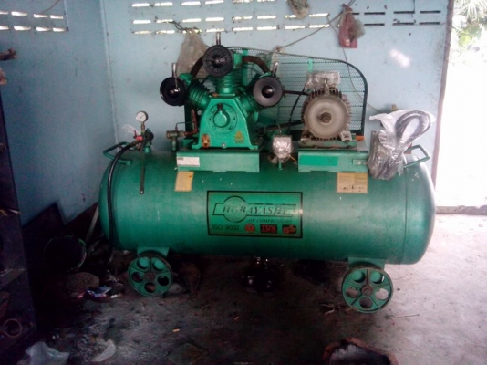 ขายปั้มลม HOBAYASHI มอเตอร์10แรง ไฟ3สาย380v. ถังลมใหญ่600L.หัวปั้มลมยี่ห้อฟูเชงTA100สภาพเมือนใหม่ ราคา35000บ.