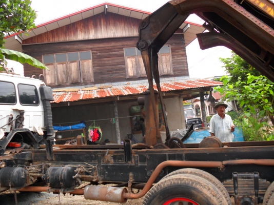 ขายรถสิบล้อเพลาเดียวดั้ม1 คัน ISUZU 175