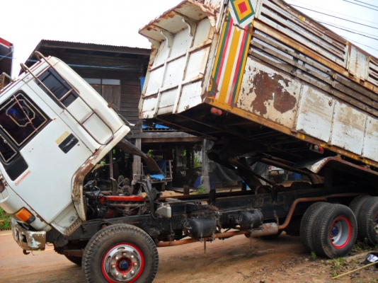 ขายรถสิบล้อเพลาเดียวดั้ม1 คัน ISUZU 175