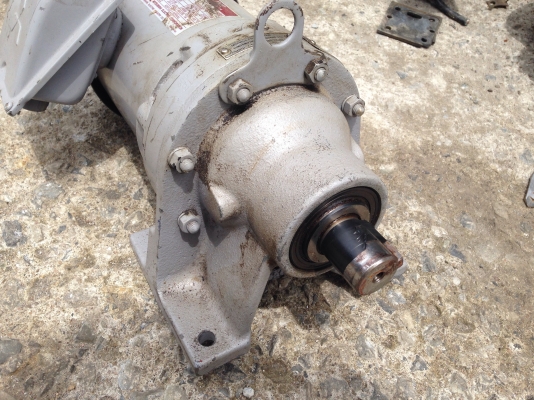 ขายมอเตอร์เกียร์ Cycro drive Sumitomo มอเตอร์ mitsubishi 1/2 HP. 380V อัตราทด 1:43 สภาพสวย วิ่งนิ่ม พร้อมใช้งาน มี 9 ตัวครับ(เหลือ 1 ตัวครับ) ขายมอเตอร์เกียร์ Cycro drive Sumitomo มอเตอร์ mitsubishi 1/2 HP. 380V อัตราทด 1:43 สภาพสวย วิ่งนิ่ม พร้อมใช้งาน มี 9 ตัวครับ(เหลือ 1 ตัวครับ)