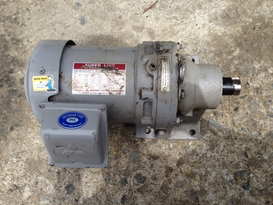 ขายมอเตอร์เกียร์ Cycro drive Sumitomo มอเตอร์ mitsubishi 1/2 HP. 380V อัตราทด 1:43 สภาพสวย วิ่งนิ่ม พร้อมใช้งาน มี 9 ตัวครับ(เหลือ 1 ตัวครับ) ขายมอเตอร์เกียร์ Cycro drive Sumitomo มอเตอร์ mitsubishi 1/2 HP. 380V อัตราทด 1:43 สภาพสวย วิ่งนิ่ม พร้อมใช้งาน มี 9 ตัวครับ(เหลือ 1 ตัวครับ)