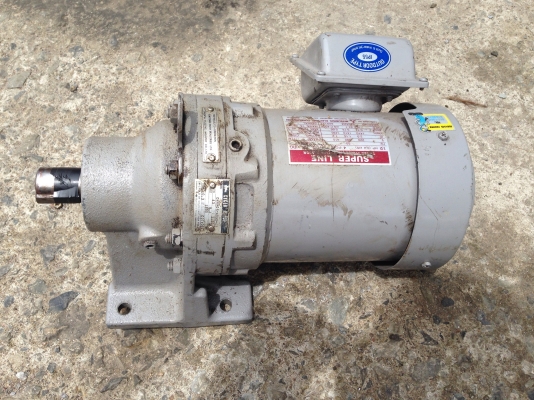 ขายมอเตอร์เกียร์ Cycro drive Sumitomo มอเตอร์ mitsubishi 1/2 HP. 380V อัตราทด 1:43 สภาพสวย วิ่งนิ่ม พร้อมใช้งาน มี 9 ตัวครับ(เหลือ 1 ตัวครับ) ขายมอเตอร์เกียร์ Cycro drive Sumitomo มอเตอร์ mitsubishi 1/2 HP. 380V อัตราทด 1:43 สภาพสวย วิ่งนิ่ม พร้อมใช้งาน มี 9 ตัวครับ(เหลือ 1 ตัวครับ)