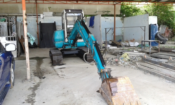 ขายแมคโคร โคมัทสุ pc40-7 พร้อมหัวเจาะ กะแทก