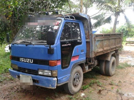 6ล้อเล็กดั้มISUZU 100 แรง..สภาพดี พร้อมใช้ รถใช้งานอยู่ ฝาท้ายมี..เล่มพร้อม