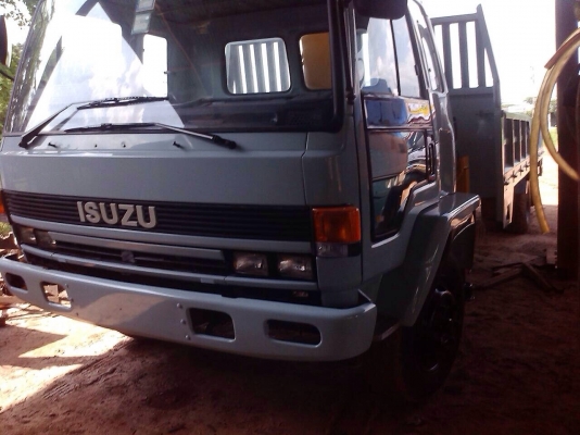 ขายรถบรรทุกหกล้อรถประกอบ FRR เครื่อง 175 แรง เบรคจิฟฟี่ พวงมาลัยพาวเวอร์ ช่วงล่างใหญ่ ยาง 9.00 ทะเบียนพร้อม