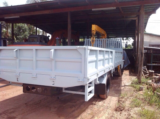 ขายรถบรรทุกหกล้อรถประกอบ FRR เครื่อง 175 แรง เบรคจิฟฟี่ พวงมาลัยพาวเวอร์ ช่วงล่างใหญ่ ยาง 9.00 ทะเบียนพร้อม