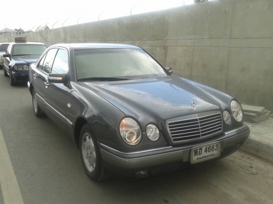 Benz E230 Neweye ปี98 รถบ้านสภาพดี วิ่งน้อยมากแสนกว่าโล ขาย460,000 Benz E230 Neweye ปี98 รถบ้านสภาพดี วิ่งน้อยมากแสนกว่าโล ขาย460,000
