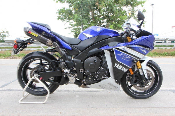 ขาย Yamaha R1 ปี 2013 รถศูนย์ Yamaha เครื่องดีมาก สีเดิมทั้งคัน