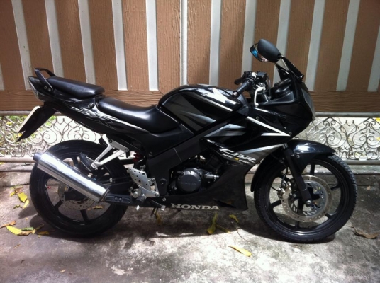 ขออนุญาติขาย HONDA CBR 150 ปี52 ตัวสุดท้าย สตา์ร์ทมือ สภาพเดิมๆสวยๆ โอนให้ฟรีครับ