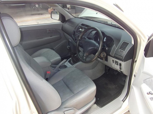 ขาย TOYOTA HILUX VIGO SMART CAB 2.7J เบนซิน ติดแก๊ส LPG หัวฉีด สภาพสวยพร้อมใช้งาน