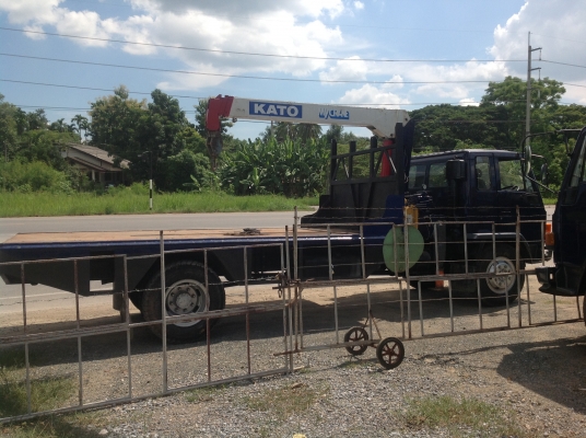 เครนเฮี้ยบ KATO(3ตัน) 094-6123939