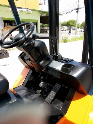 TOYOTA 7FD35J ขนาด3.5ตัน เสาสูง4เมตร เกียร์ออร์โต้ เครื่องดีเซล2Z 4สูบรุ่นยอดนิยม รับประกันเครื่องเกียร์ ราคาต่อรองได้0816161541