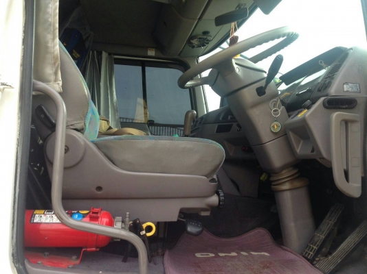 รถสิบล้อสองล้อ ฮีโน่โปรเฟียร์ ติดเครน เครื่อง 6 สูบ เพลาเล็ก.