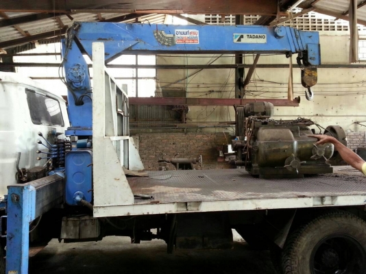 ต้องการขายรถหกล้อISUZUติดเครน3ตัน5ปลอก