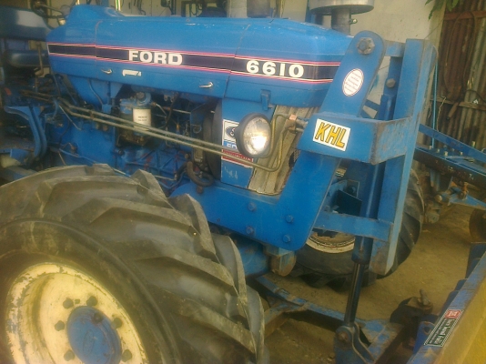 ขายครับ6610  2เพลาคานหน้าคาลาโล่มีเทอร์โบพร้อมใช่มีทะเบียนสนใจโทร0810076640