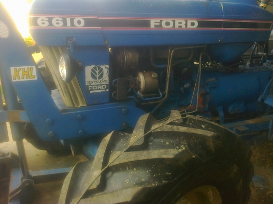 ขายครับ6610  2เพลาคานหน้าคาลาโล่มีเทอร์โบพร้อมใช่มีทะเบียนสนใจโทร0810076640