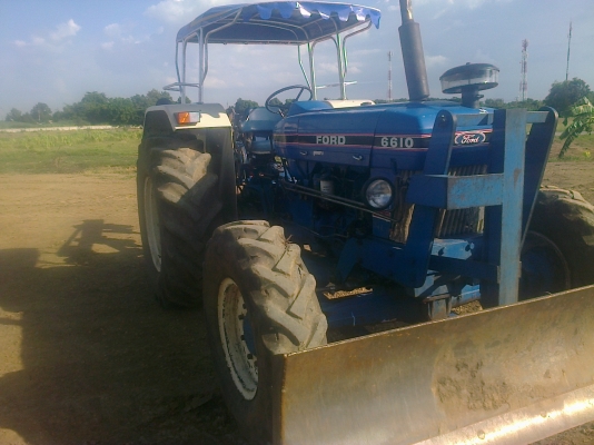 ขายครับ6610  2เพลาคานหน้าคาลาโล่มีเทอร์โบพร้อมใช่มีทะเบียนสนใจโทร0810076640