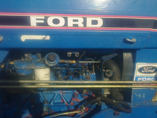 ขายครับ6610  2เพลาคานหน้าคาลาโล่มีเทอร์โบพร้อมใช่มีทะเบียนสนใจโทร0810076640