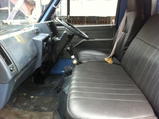 ขายด่วน4ล้อกลาง 88 แรงม้า. ปี36. มีแอร์เดิมบ้างทั้งคัน