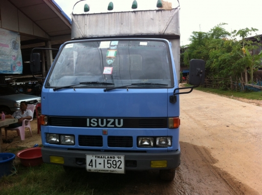 ขายด่วน4ล้อกลาง 88 แรงม้า. ปี36. มีแอร์เดิมบ้างทั้งคัน