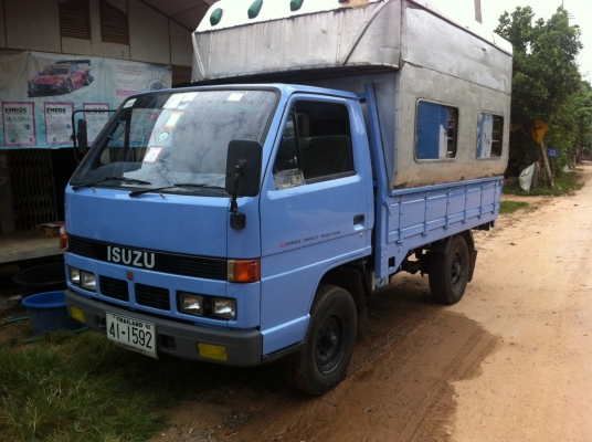 ขายด่วน4ล้อกลาง 88 แรงม้า. ปี36. มีแอร์เดิมบ้างทั้งคัน