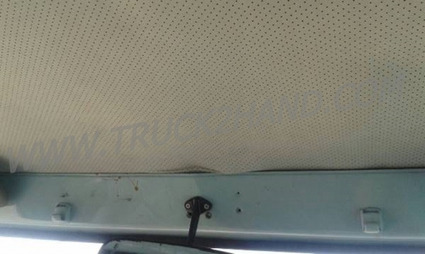 ISUZU 6 ล้อติดเครน 3 ตัน  รุ่น FTR11LY 160 แรงม้า ปีจดทะเบียน 2544