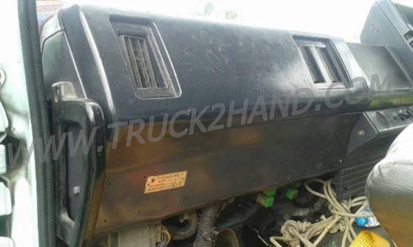 ISUZU 6 ล้อติดเครน 3 ตัน  รุ่น FTR11LY 160 แรงม้า ปีจดทะเบียน 2544