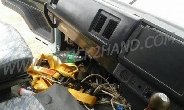 ISUZU 6 ล้อติดเครน 3 ตัน  รุ่น FTR11LY 160 แรงม้า ปีจดทะเบียน 2544