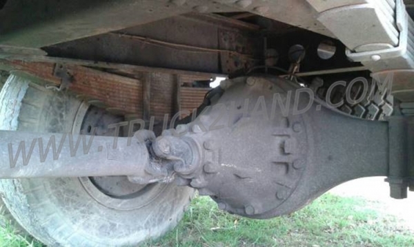 ISUZU 6 ล้อติดเครน 3 ตัน  รุ่น FTR11LY 160 แรงม้า ปีจดทะเบียน 2544