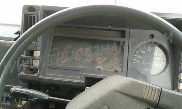 ISUZU 6 ล้อติดเครน 3 ตัน  รุ่น FTR11LY 160 แรงม้า ปีจดทะเบียน 2544