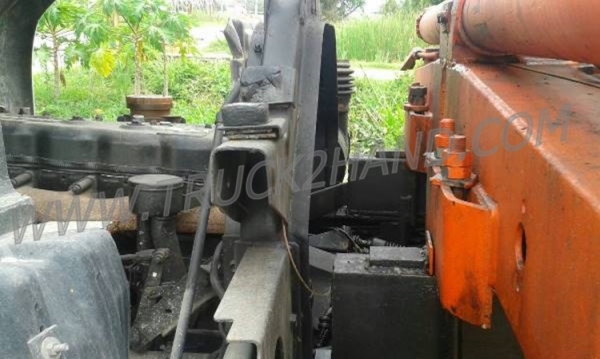 ISUZU 6 ล้อติดเครน 3 ตัน  รุ่น FTR11LY 160 แรงม้า ปีจดทะเบียน 2544