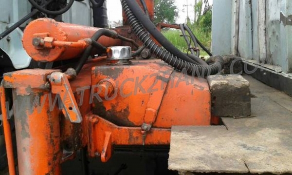 ISUZU 6 ล้อติดเครน 3 ตัน  รุ่น FTR11LY 160 แรงม้า ปีจดทะเบียน 2544