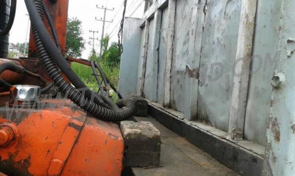 ISUZU 6 ล้อติดเครน 3 ตัน  รุ่น FTR11LY 160 แรงม้า ปีจดทะเบียน 2544