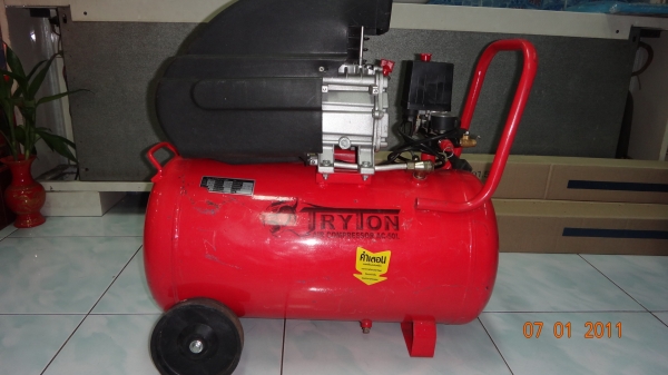 เครื่องปั๊มลม สภาพ90\% ราคาประหยัด